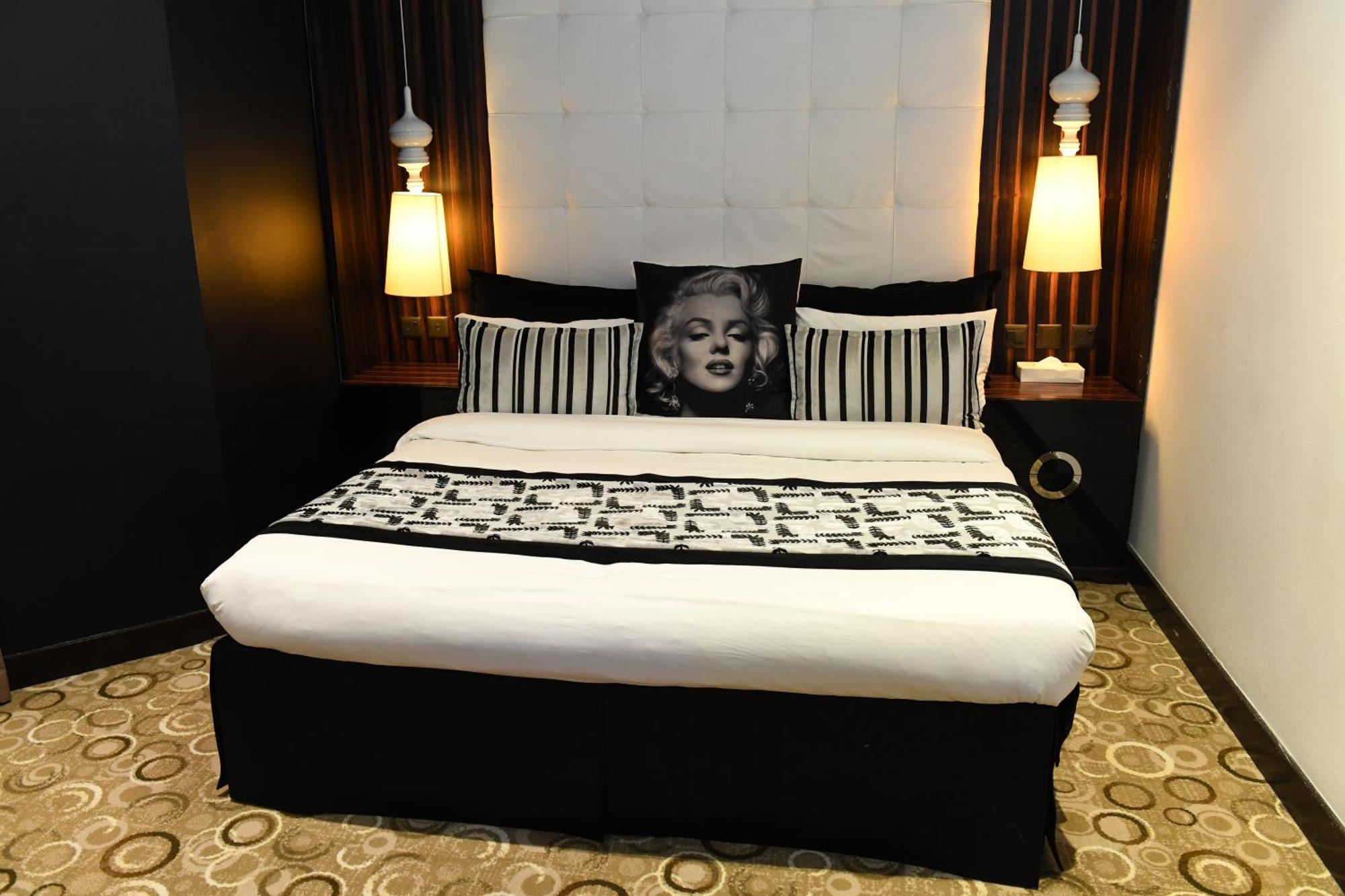 Ista Suites Seef Al-Manamah Bagian luar foto